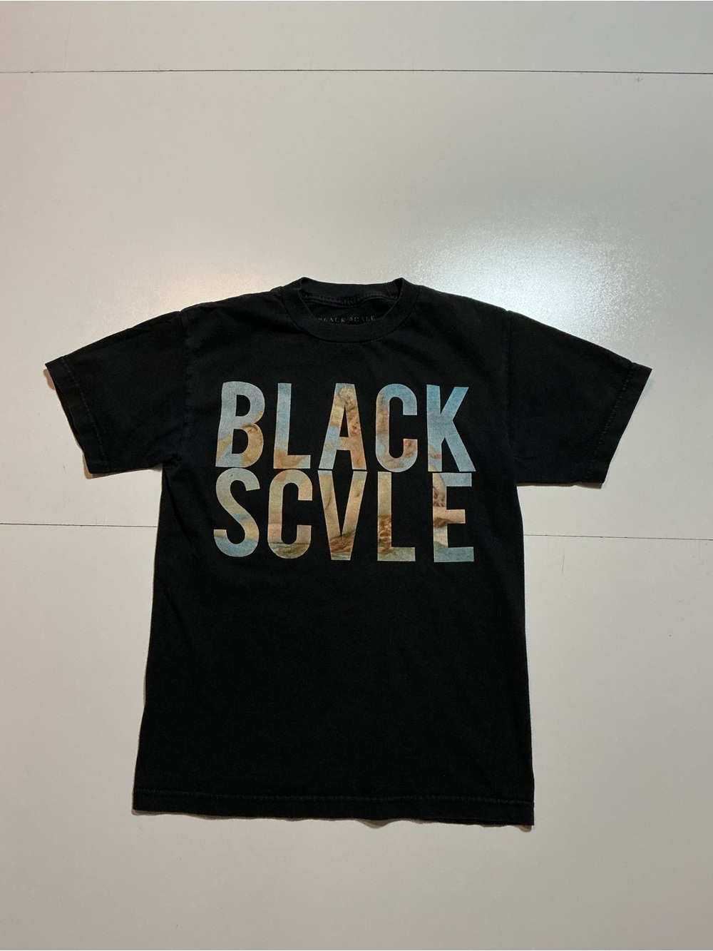 Black Scale Scle Cherub Angels Spellout Graphic Black S/S Crewneck T-Shirt